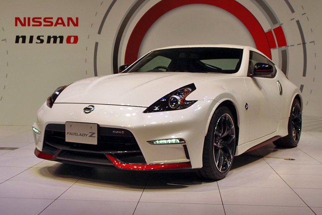 「日産フェアレディZ NISMO」（以下同じ）