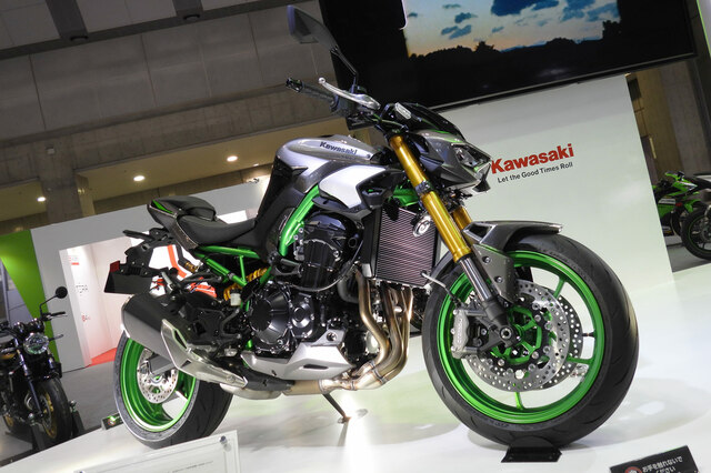 第一回モーターショー 公式カタログ カワサキが2025年モーターサイクルショーにニューモデルを多数