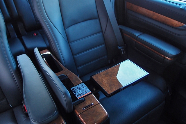 トヨタ ヴェルファイア 内装 外装など30枚 画像 写真 Webcg