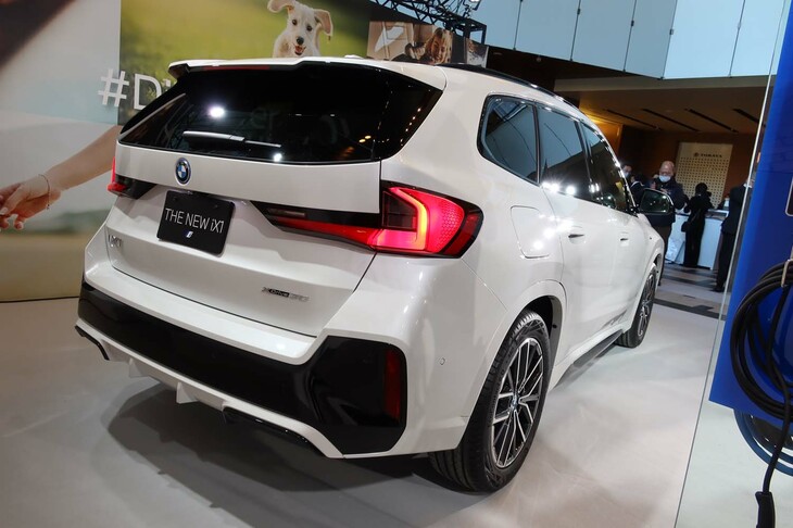 BMW iX1 xDrive30 Mスポーツ