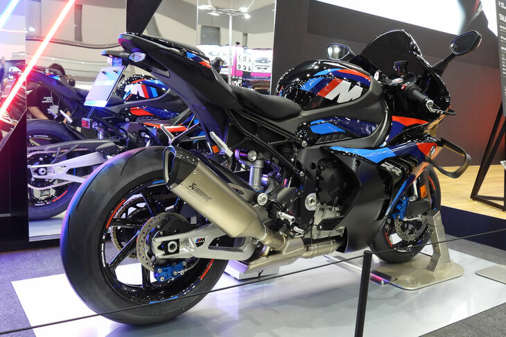 BMW M1000RR