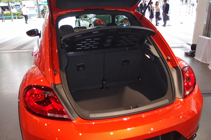 ザ・ビートル 2.0 R-Line（ラゲッジスペース）