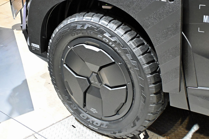 アウトランダーPHEV NIGHT SEEKER CONCEPT