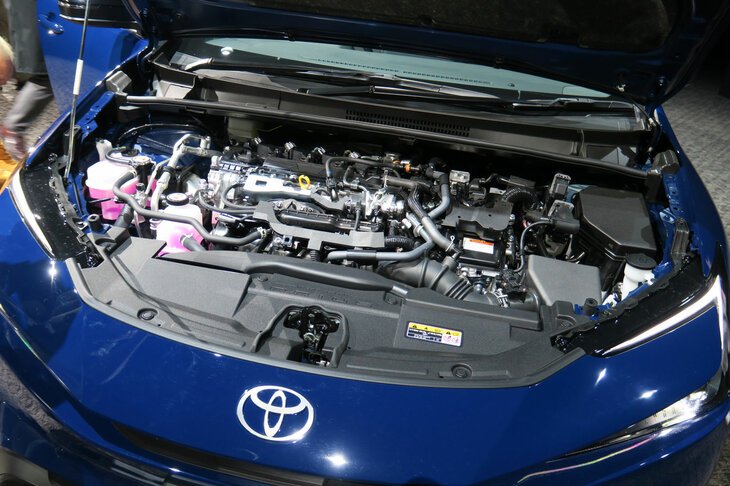 トヨタ・プリウス2.0L HEVプロトタイプ（2リッターハイブリッドシステム）