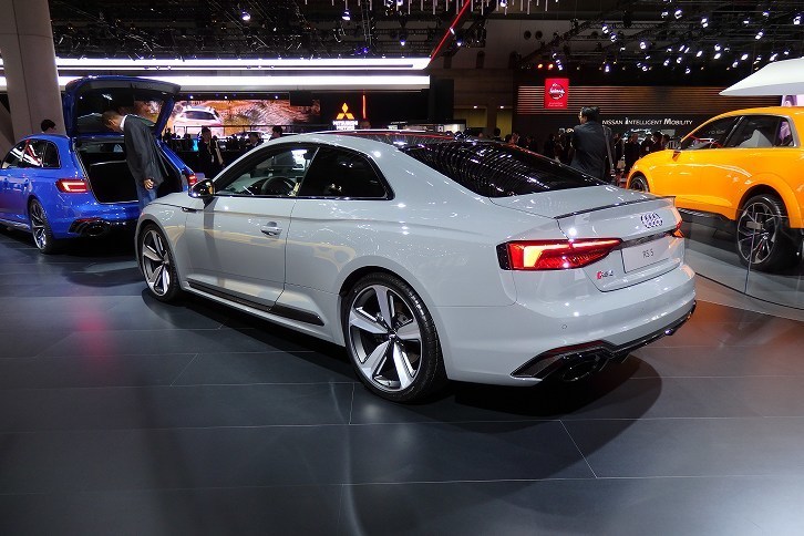 アウディRS 5 クーペ