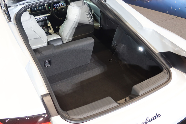 ホンダ・プレリュード（ラゲッジルーム）