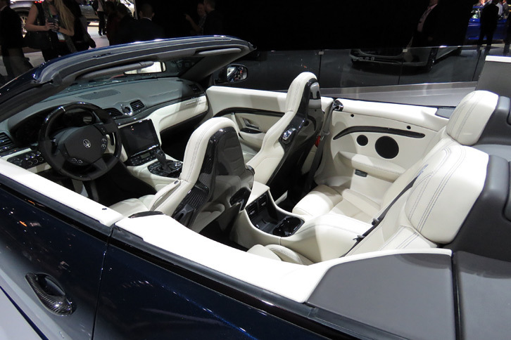 マセラティ・グラントゥーリズモCスポーツ