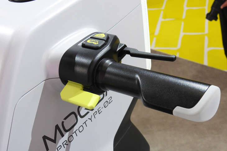 スズキMOQBA（モクバ）2