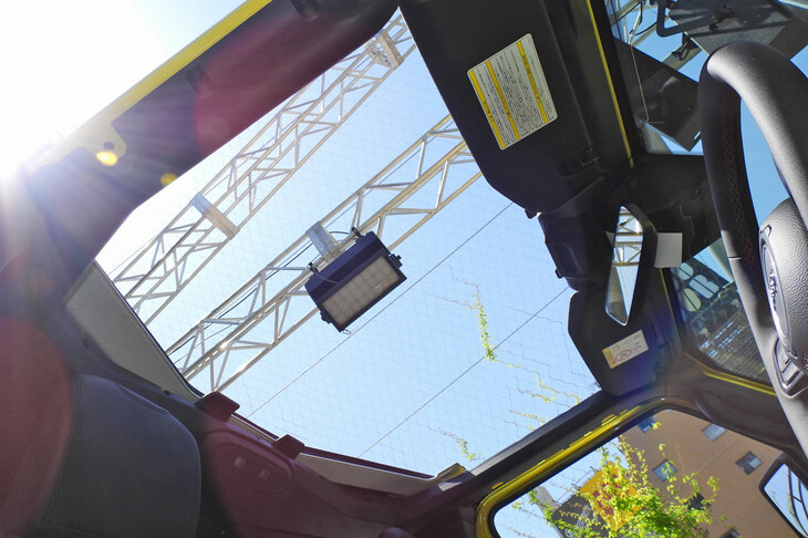 ジープ・ラングラー アンリミテッド ルビコン ハイベロシティー（脱着式ルーフ）