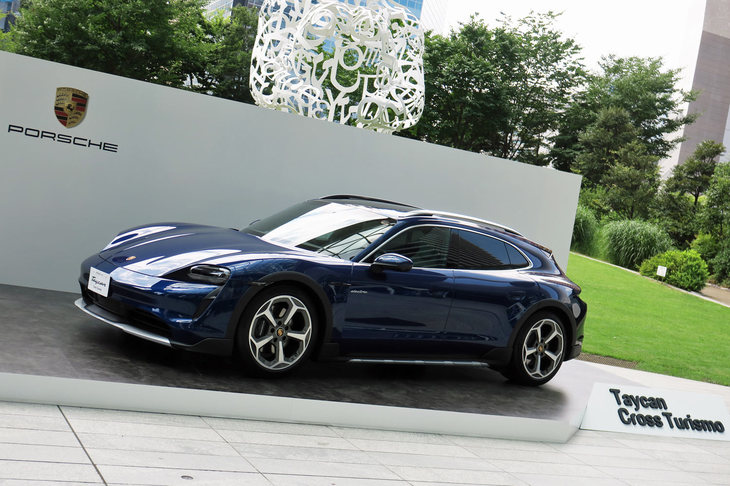 ポルシェ・タイカン4クロスツーリスモ（エクステリア）