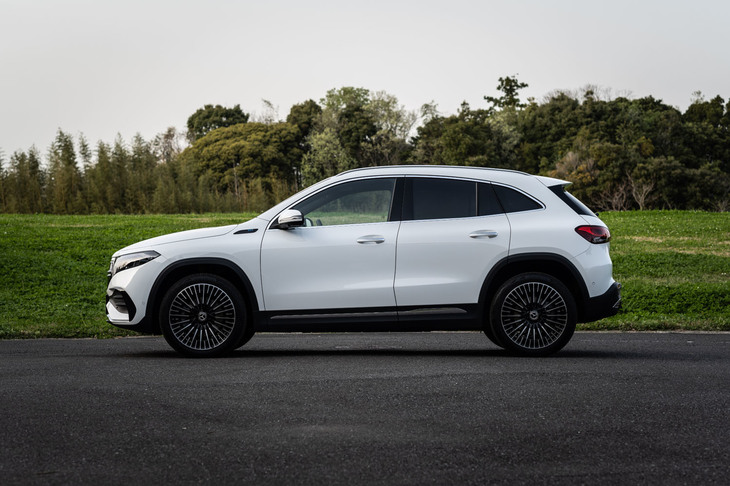 メルセデス・ベンツEQA250（エクステリア）