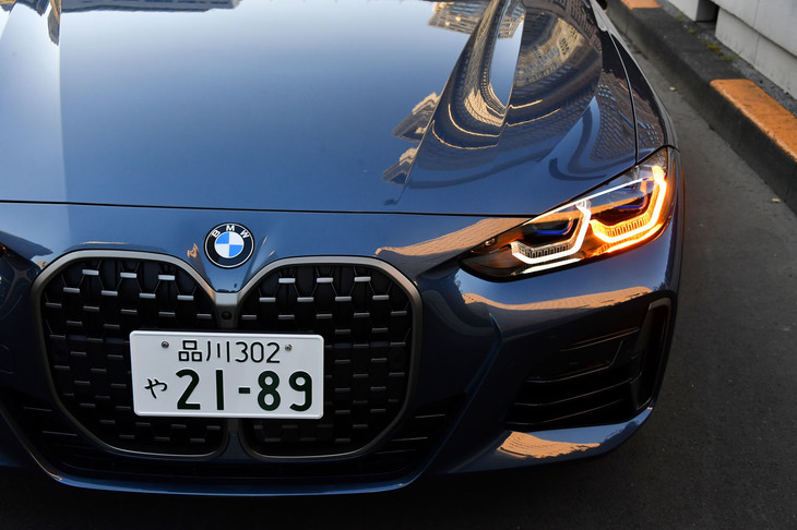 恐らくは批判を承知の上でこのデザインを採用したであろうBMW。「M440i」の走りを体験した後では、がぜんその挑戦を応援したくなった。