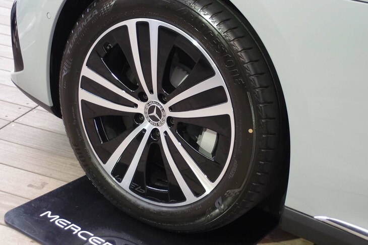 メルセデス・ベンツEQE350＋（フロントホイール）