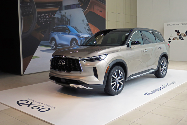 インフィニティQX60（日産 グローバル本社ギャラリーでの展示の様子）