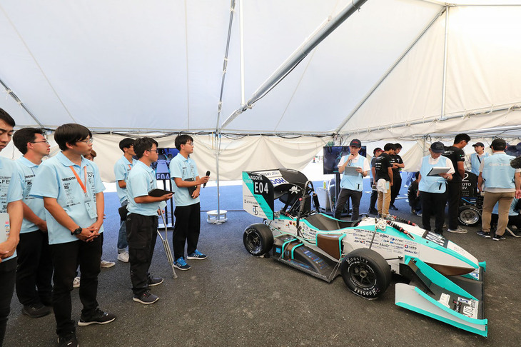 「学生フォーミュラ日本大会2023」でデザイン賞とプレゼンテーション賞という静的審査二冠を獲得した名古屋大学EVは、加速性能賞でも日本新記録を樹立。ほかにも国土交通大臣賞やEV総合優秀賞など多くの賞を獲得している。