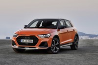 アウディA1シティカーヴァー