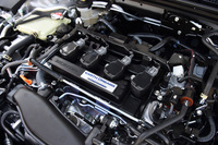 「ハッチバック」と「セダン」に搭載される1.5リッター直4 VTECターボエンジン。