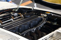 メガウェブが保管する、輸出仕様の「2000GT」には、2.3リッターのOHCエンジンが搭載されている。