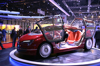 2005年「キャデラック・ヴィッラ」。欧州におけるベルトーネの関連報道は、大半が黄金時代といえる1960～80年代の作品を紹介しているので、筆者はここ約10年のコンセプトカーを振り返ろう。