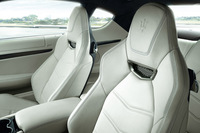 写真は同型車のもの。試乗車のものではありません。（写真＝マセラティ）
    