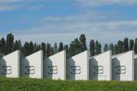 これは、モデナ郊外カンポガリアーノに残された、旧ブガッティ工場の廃虚。