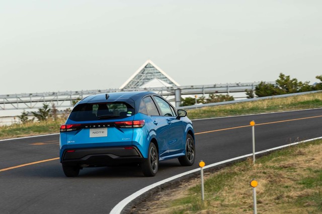 日産ノートX（FF）【試乗記】 コンパクトでもリッパ！ - webCG