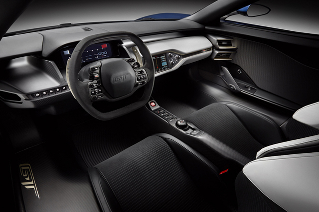 フォードから新型ミドシップスポーツ「GT」登場【デトロイト