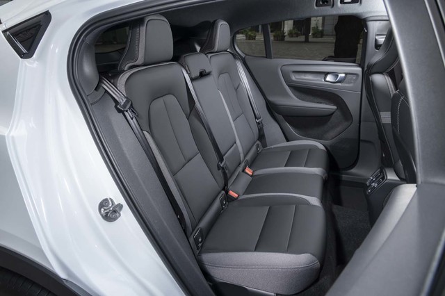 ボルボXC40リチャージ （4WD）／C40リチャージ（FWD）【試乗記 