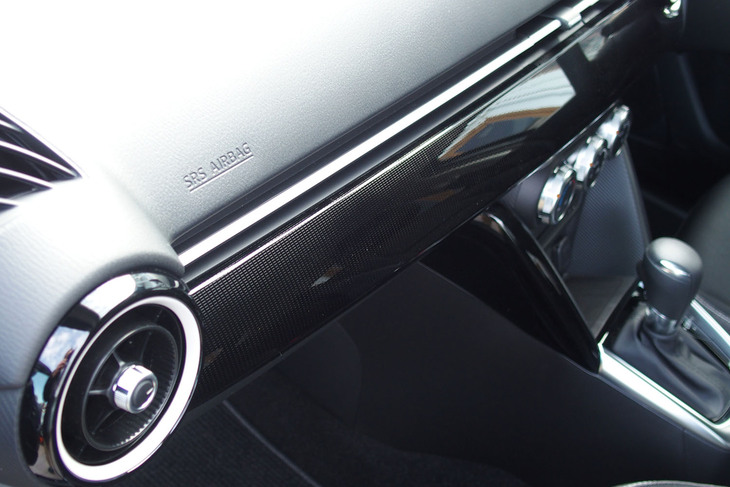 マツダ2 15 BD CLAP POP架装車（ダッシュボードパネル）