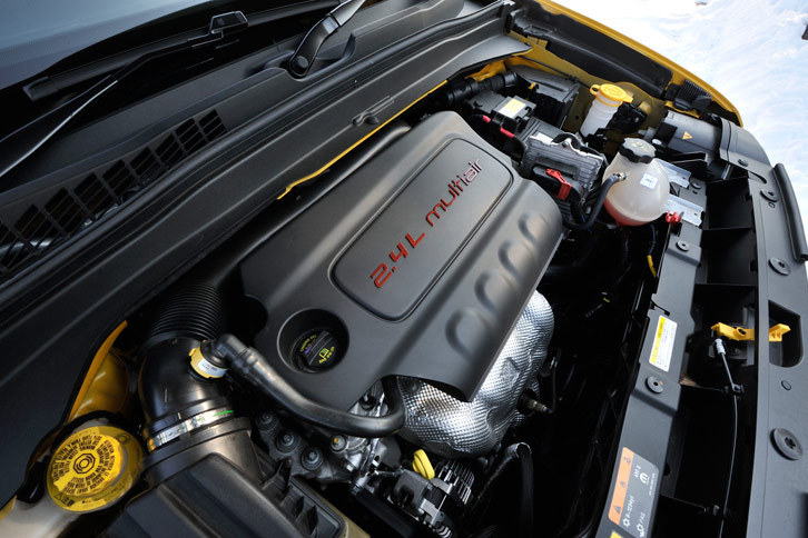 「レネゲード トレイルホーク」に搭載される2.4リッター直4エンジン。175psの最高出力と23.5kgmの最大トルクを発生する。