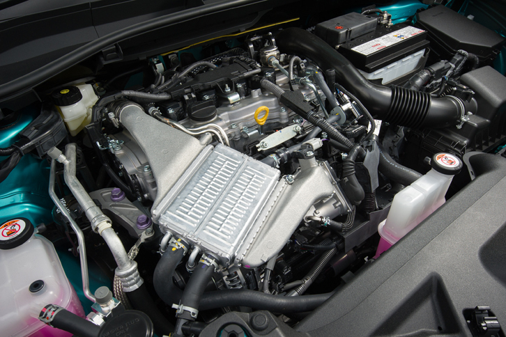 ガソリンエンジン車に搭載される、1.2リッター直4ターボエンジン。このほかに、1.8リッター直4ガソリンエンジンを用いたハイブリッド車もラインナップされる。