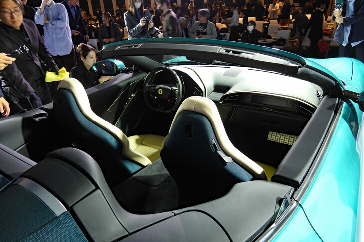 フェラーリ・アマルフィ スパイダー（インテリア）