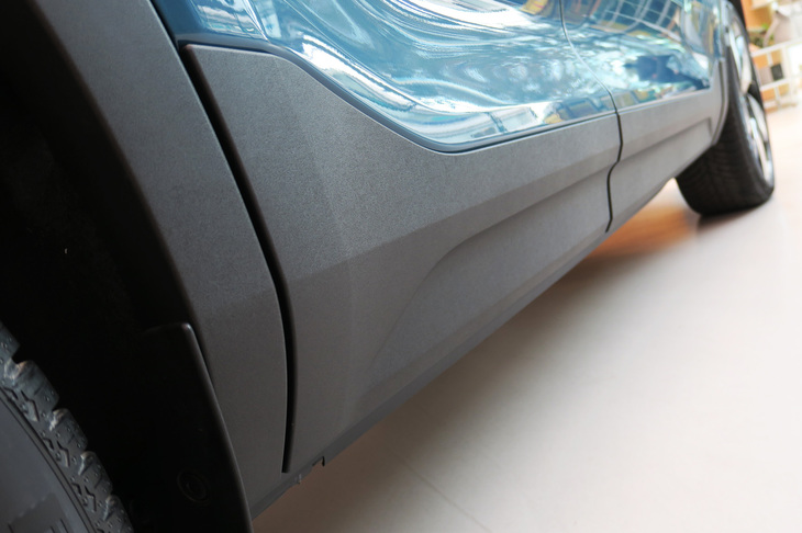 ボルボC40リチャージ（サイドシル）