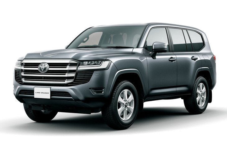 “300”のエントリーグレード「GX」の価格は510万円。こちらが破格の値づけということもあるが、“250”のどのグレードよりも安く買えることになっている（受注停止中だが）。