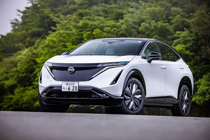 2024年3月に販売が再開された日産のフラッグシップ電気自動車「アリア」。今回は、一充電走行距離でアリア最長の640km（WLTCモード）をうたう「B9」のFWD車に試乗した。