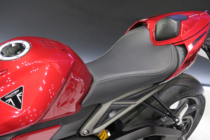 トライアンフ・ストリートトリプル765RS