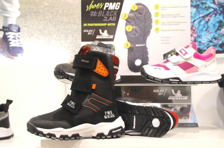 ピッティ・イマージネ・ビンボでも、イタリアのプリミジがミシュランの靴底を採用していた。