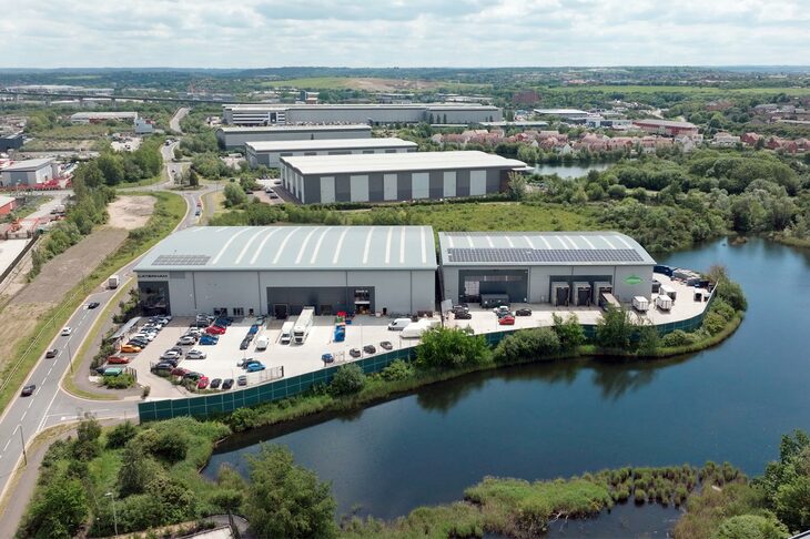 ケント州ダートフォードに位置するケータハムの新工場。