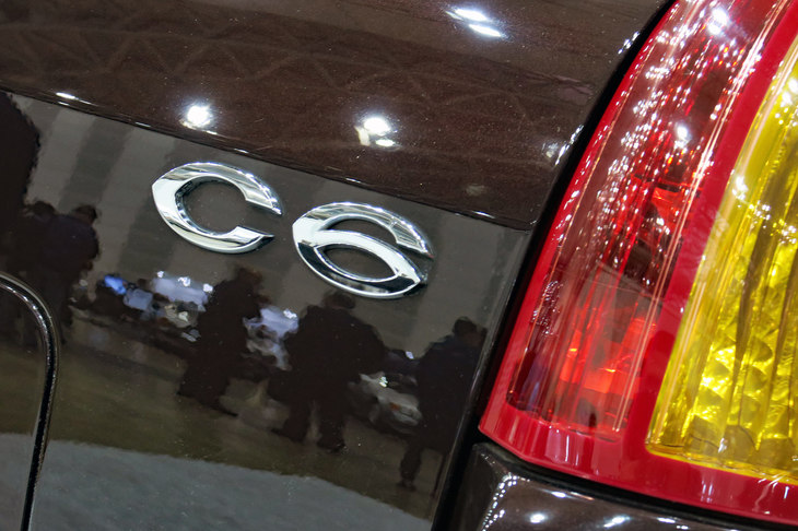 シトロエンC6エクスクルーシブラウンジパッケージ（2007年）／アウトニーズ