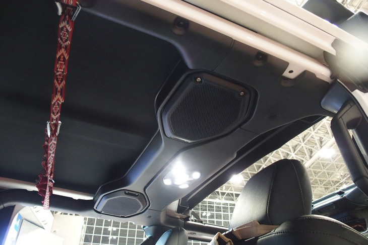 ジープ・グラディエーター（ルーフスピーカー）