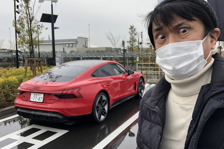 今回、都内で開催されたアウディのスーパーEV「e-tron GT」の試乗イベントに参加。以前試乗した「ポルシェ・タイカン ターボ」では糸の切れたタコのように、首都高を滑走しEVの走りを楽しんだが、e-tron GTの走りやいかに。