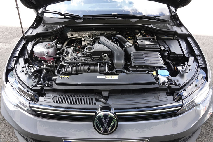 48Vマイルドハイブリッドシステムが備わる1.5リッターの「eTSI」には、最高出力が116PSのモデルと150PSのモデルの2種類が設定されている。今回は前者のステアリングを握った。