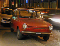 オランダの「ダフ46」。「バリオマチック」と名付けられたATは、イタリアでハンディキャップのある人にも歓迎された。なおダフは1970年代前半、段階的にボルボに吸収され、ブランド名も消滅した。写真は、2003年ミラノで。