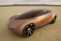 2006年11月のロサンゼルスショーで発表されたコンセプトモデル「流（ながれ）」。北米のデザインスタジオで製作されたモデルだった。