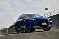 シャシーの基本は「NX」などと同じ「GA-K」。リアセクションを新規開発したほか、接合部の強化や軽量化が施されている。