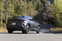 レクサスRZ350e“バージョンL”