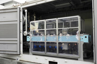 コンテナの内部。白河工場のP2Gシステムでは、井戸水をろ過して得た純水を電気分解。500kWの入力電力で、1時間につき約120立方メートルの水素を生成できる。