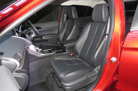 三菱、新型SUVの「エクリプス クロス」を発売の画像