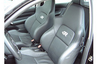 VW「ゴルフ」の高性能モデル「R32」お披露目されるの画像