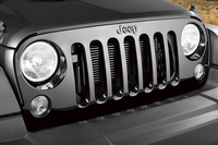 悪路走破性を強化したジープ、150台限定で発売の画像